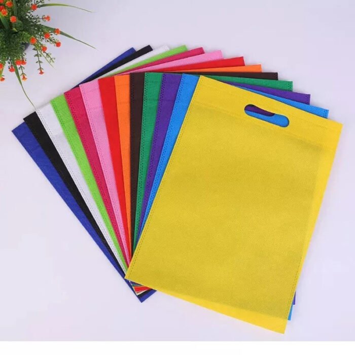 D Cut Non woven Carry Bags - Image 10