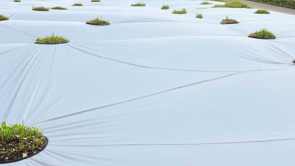 Nonwoven Landscape fabric